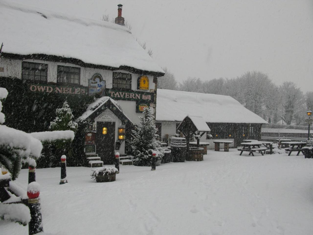 Guy'S Thatched Hamlet バートン エクステリア 写真
